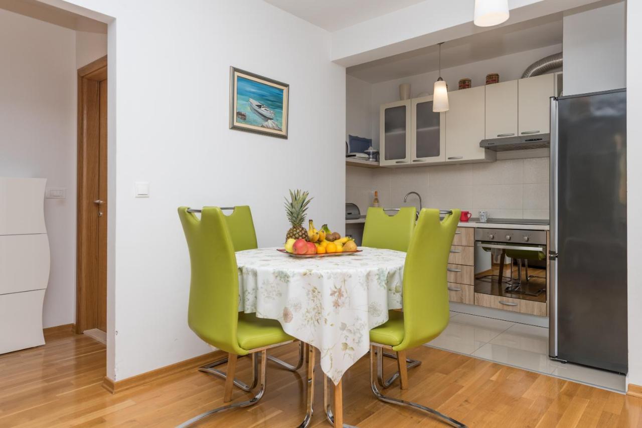 Apartament Neno Makarska Zewnętrze zdjęcie