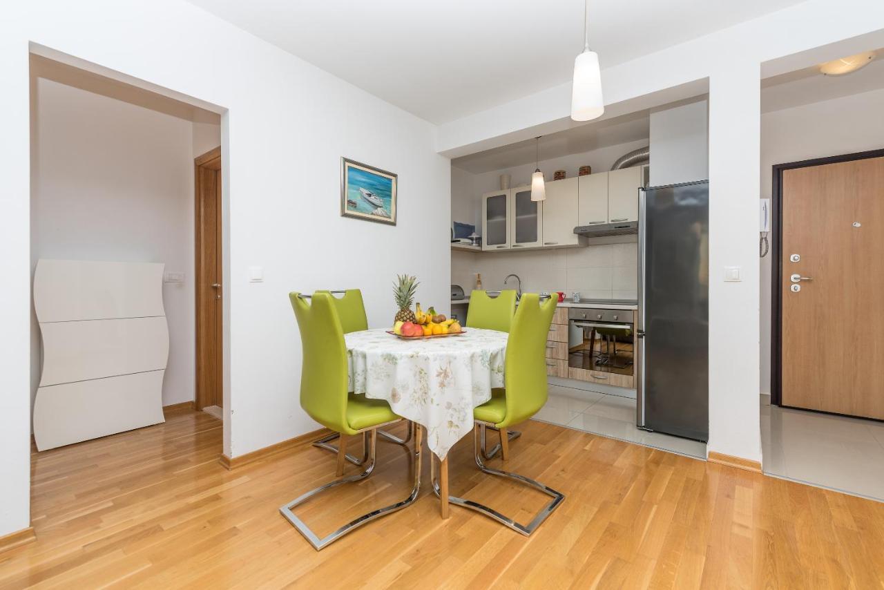 Apartament Neno Makarska Zewnętrze zdjęcie