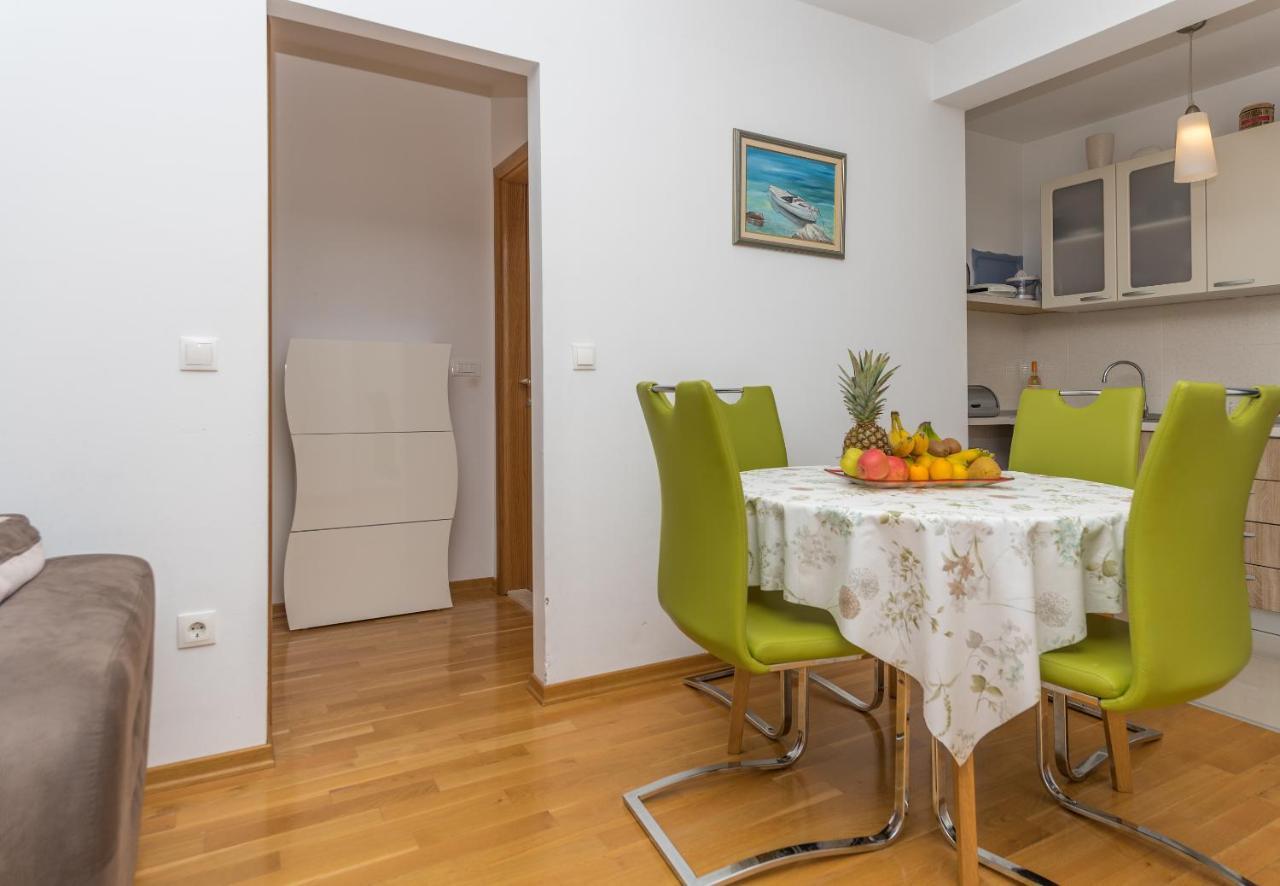 Apartament Neno Makarska Zewnętrze zdjęcie